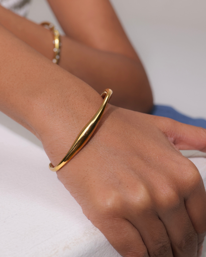 Iris Handcuff