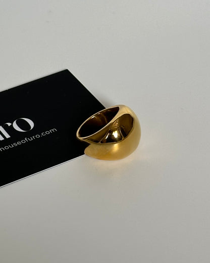 Naomi Ring