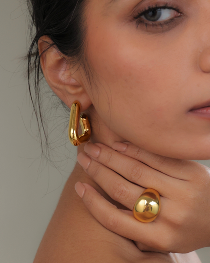 Amour Earrings
